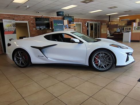 New 2026 Chevrolet Corvette Z06 RWD image 3