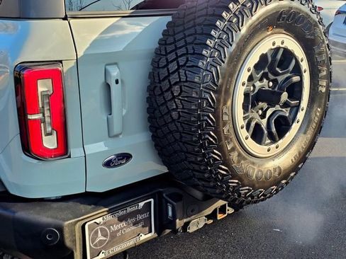 Used 2023 Ford Bronco Outer Banks w/ Sasquatch Package image 15