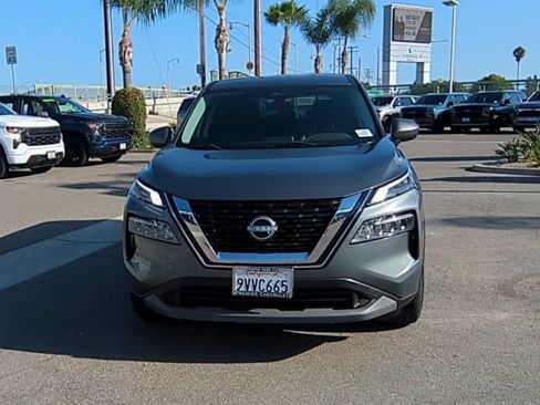 Used 2023 Nissan Rogue SV FWD image 3