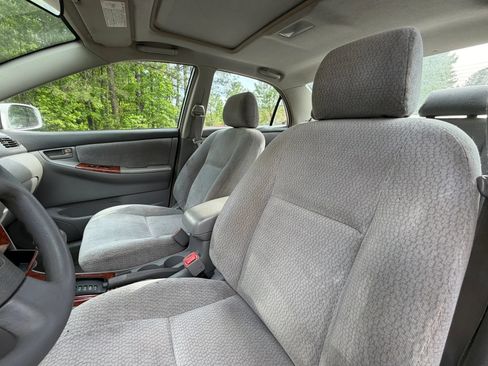 Used 2004 Toyota Corolla S FWD image 12