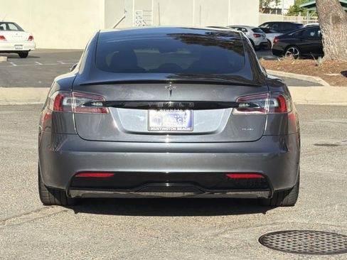 Used 2021 Tesla Model S Plaid image 5
