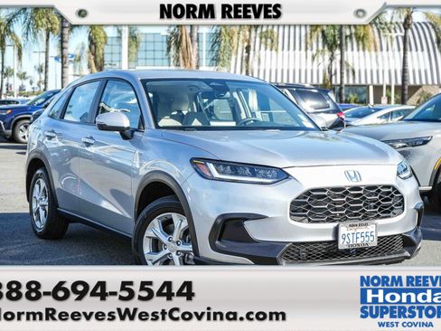 Used 2025 Honda HR-V LX image 1