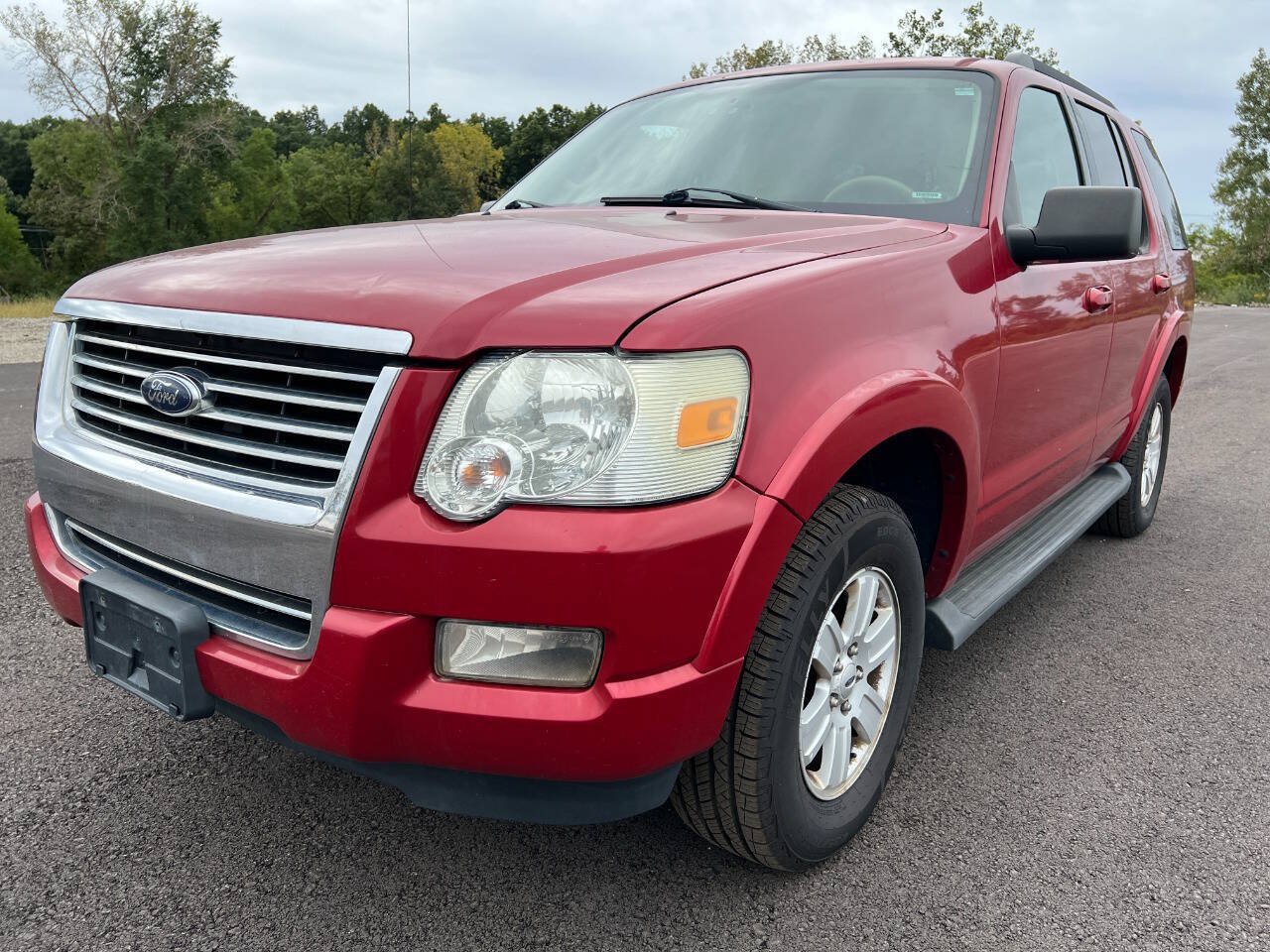 Used 2009 Ford Explorer XLT AWD/4WD image 1