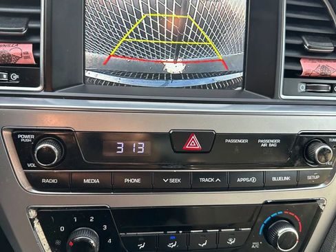 Used 2016 Hyundai Sonata SE w/ Cargo Package image 15