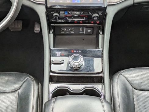 Used 2023 Jeep Grand Cherokee L Limited w/ Luxury Tech Group II AWD/4WD image 21
