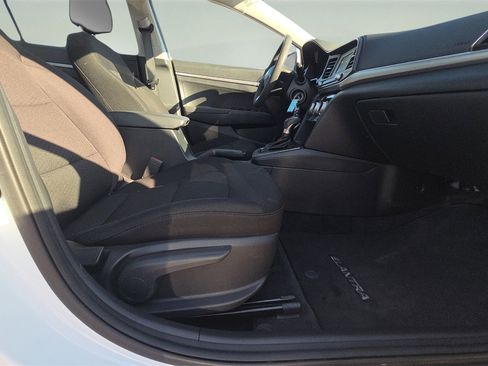 Used 2019 Hyundai Elantra SE w/ Cargo Package image 13