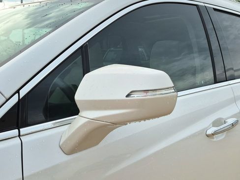 Used 2022 Cadillac XT5 Premium Luxury FWD image 14