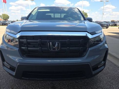 Used 2025 Honda Ridgeline RTL image 2