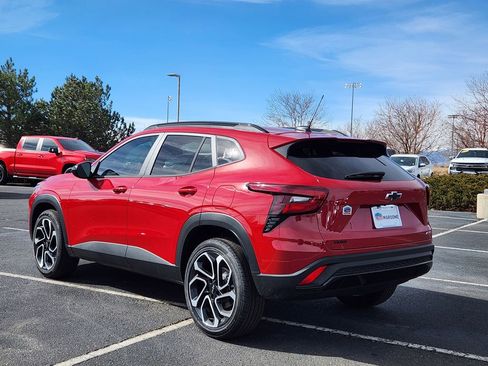 New 2026 Chevrolet Trax RS w/ Driver Confidence Package image 2