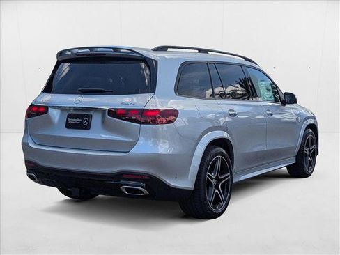 New 2025 Mercedes-Benz GLS 450 4MATIC image 2