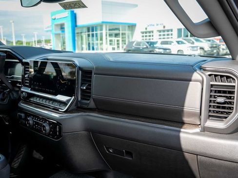 Used 2023 Chevrolet Silverado 1500 RST w/ Z71 Off-Road Package image 18