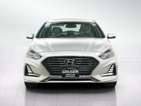 Used 2018 Hyundai Sonata Limited w/ Cargo Package FWD image 8