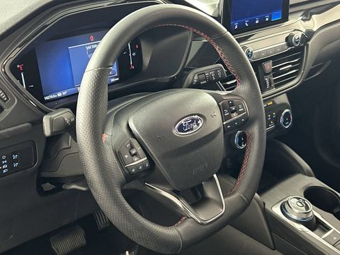 Used 2025 Ford Escape ST-Line w/ Equipment Group 301A FWD image 13