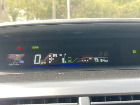 Used 2012 Toyota Prius V Three image 21