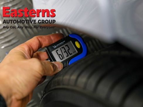 Used 2023 Nissan Altima 2.5 SR w/ SR Premium Package image 27