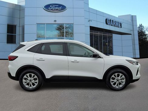 Certified 2023 Ford Escape Active AWD/4WD image 10