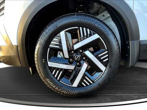New 2026 Nissan Kicks SV FWD image 11