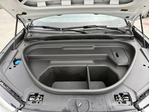 Used 2025 Audi Q6 e-tron Premium w/ Convenience Package image 22