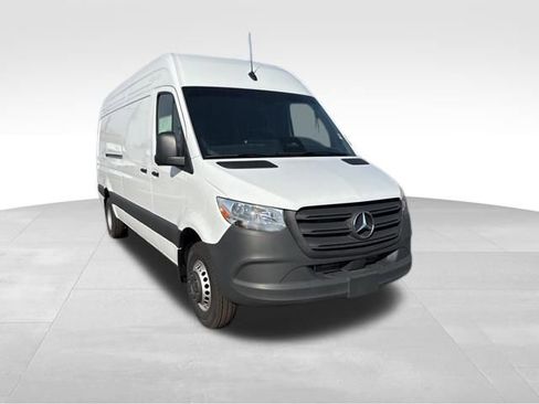 New 2025 Mercedes-Benz Sprinter 3500 image 9