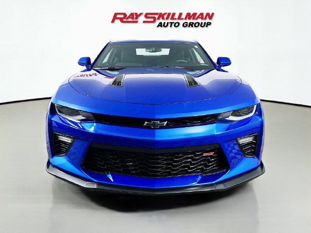 Used 2017 Chevrolet Camaro SS RWD image 2