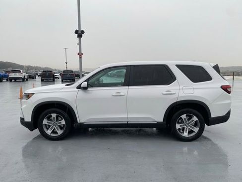 Certified 2023 Honda Pilot EX-L image 10