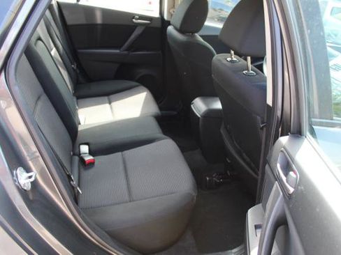 Used 2013 MAZDA MAZDA3 i Touring FWD image 19