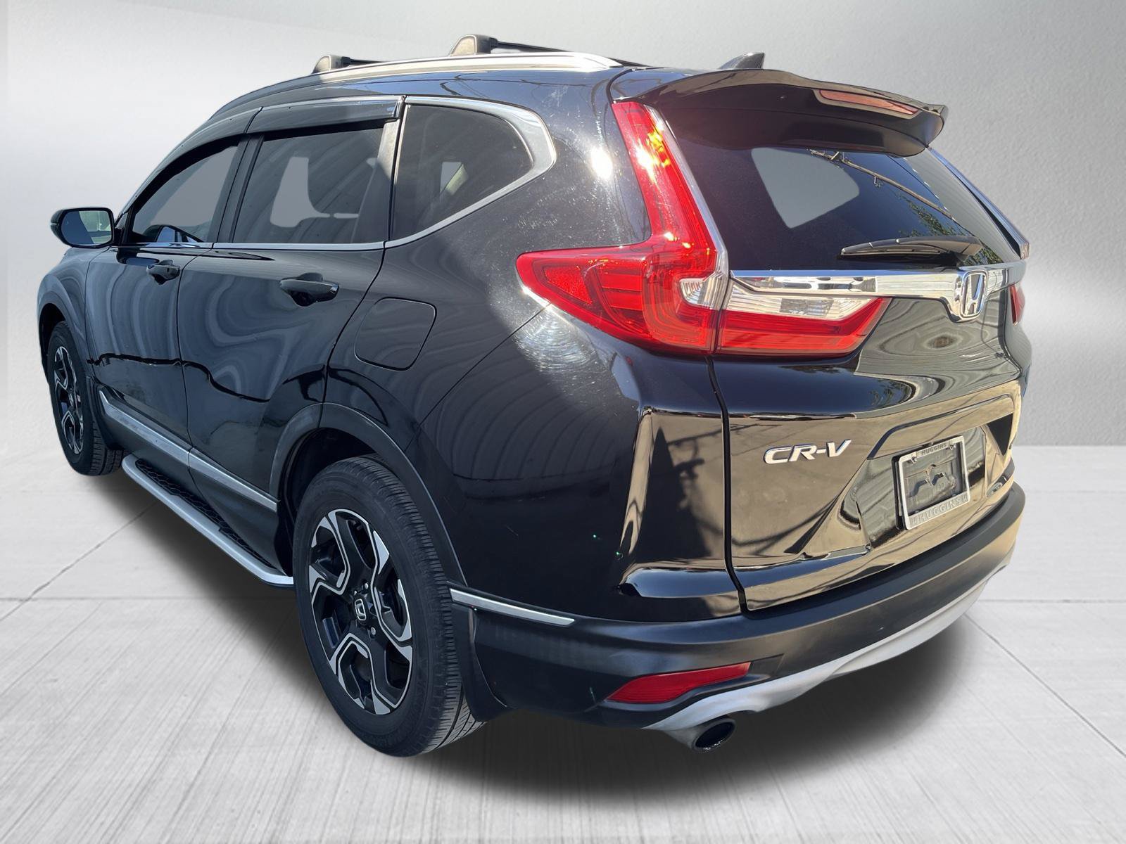 Used 2018 Honda CR-V Touring image 6