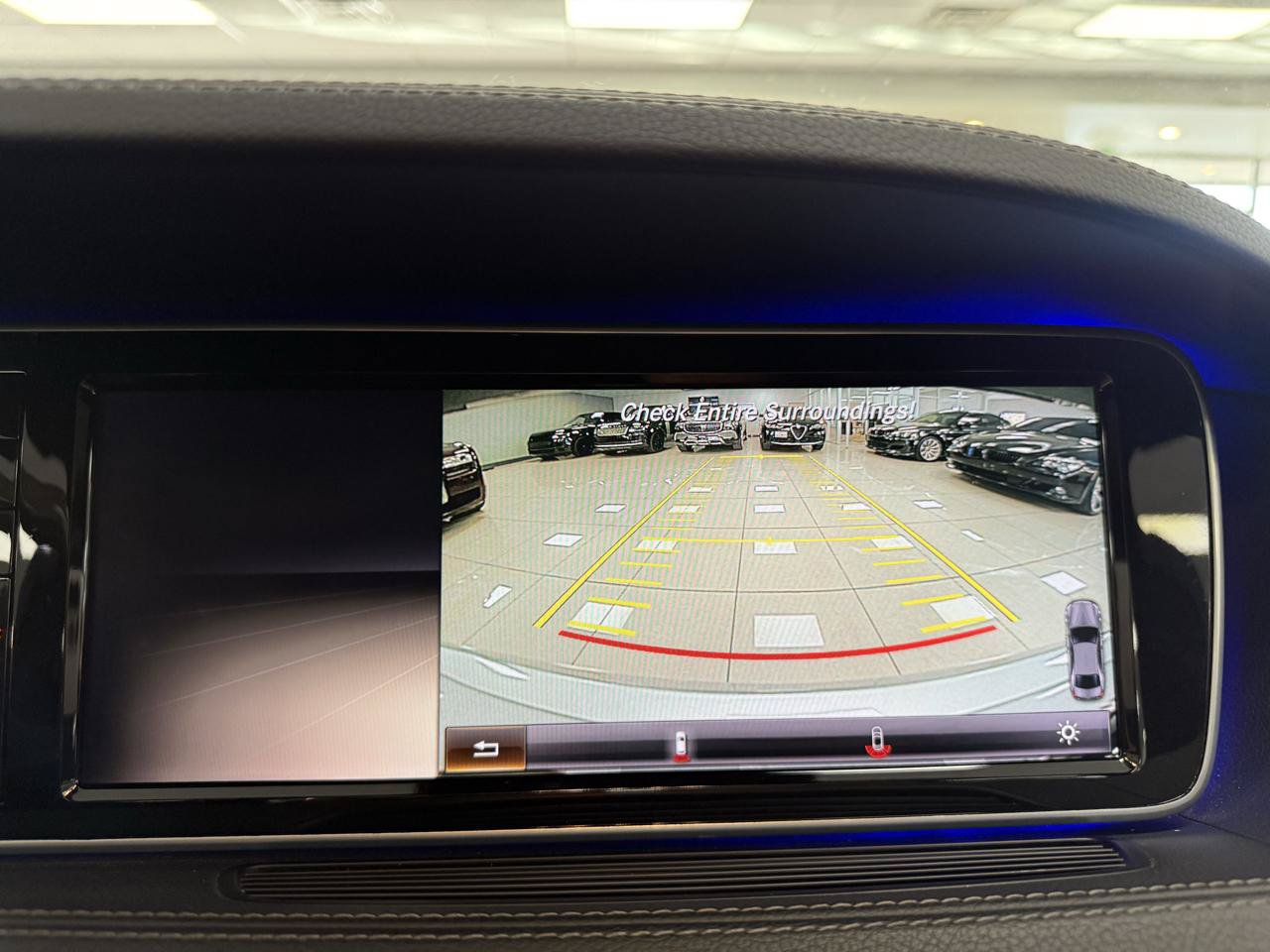 Used 2014 Mercedes-Benz S 550 Sedan image 23