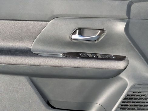 New 2026 Nissan Kicks SV image 11