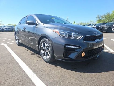 Used 2021 Kia Forte LXS FWD image 1
