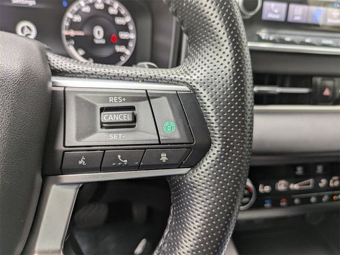 Used 2024 Mitsubishi Outlander SEL Black Edition image 29