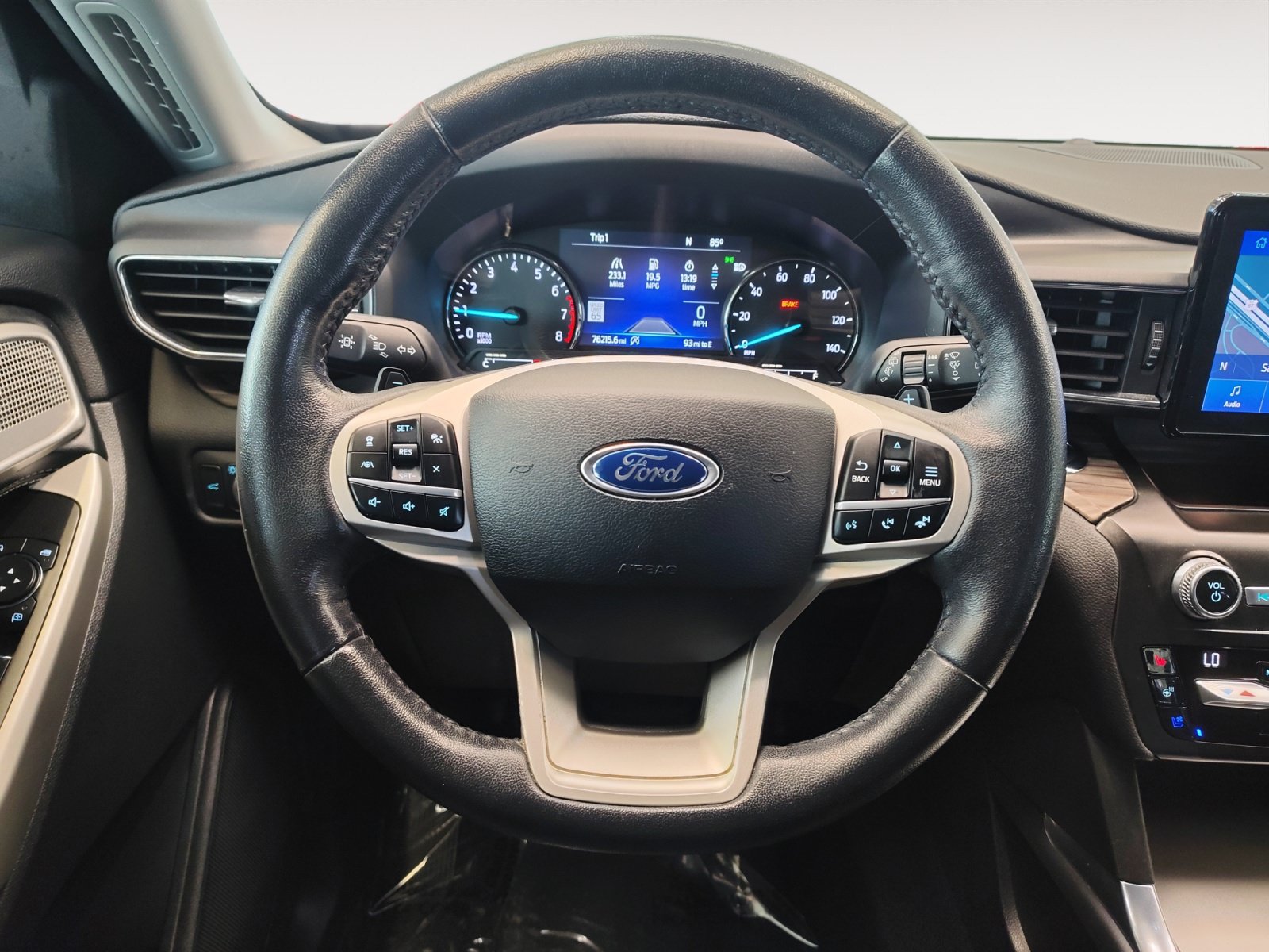 Used 2020 Ford Explorer Limited RWD image 14