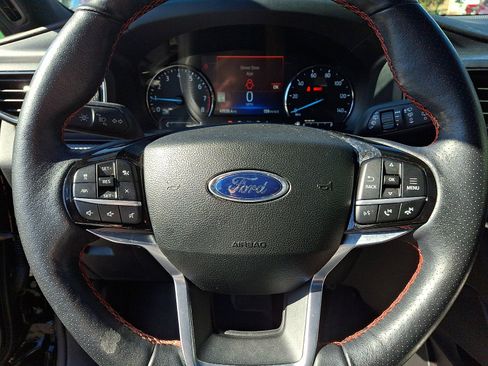Used 2023 Ford Explorer ST-Line w/ Class IV Trailer Tow Package AWD/4WD image 22