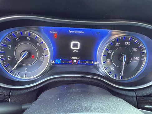 Used 2021 Chrysler 300 S RWD image 33