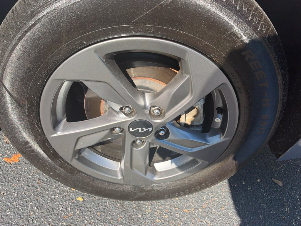 Used 2023 Kia K5 LXS FWD image 7