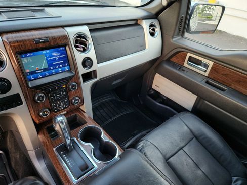 Used 2014 Ford F150 Lariat w/ Equipment Group 502A Luxury AWD/4WD image 12
