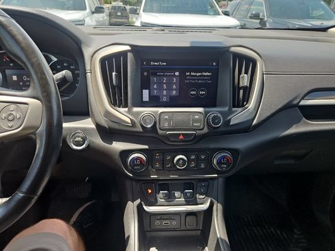 Used 2020 GMC Terrain Denali w/ Denali Premium Package FWD image 7