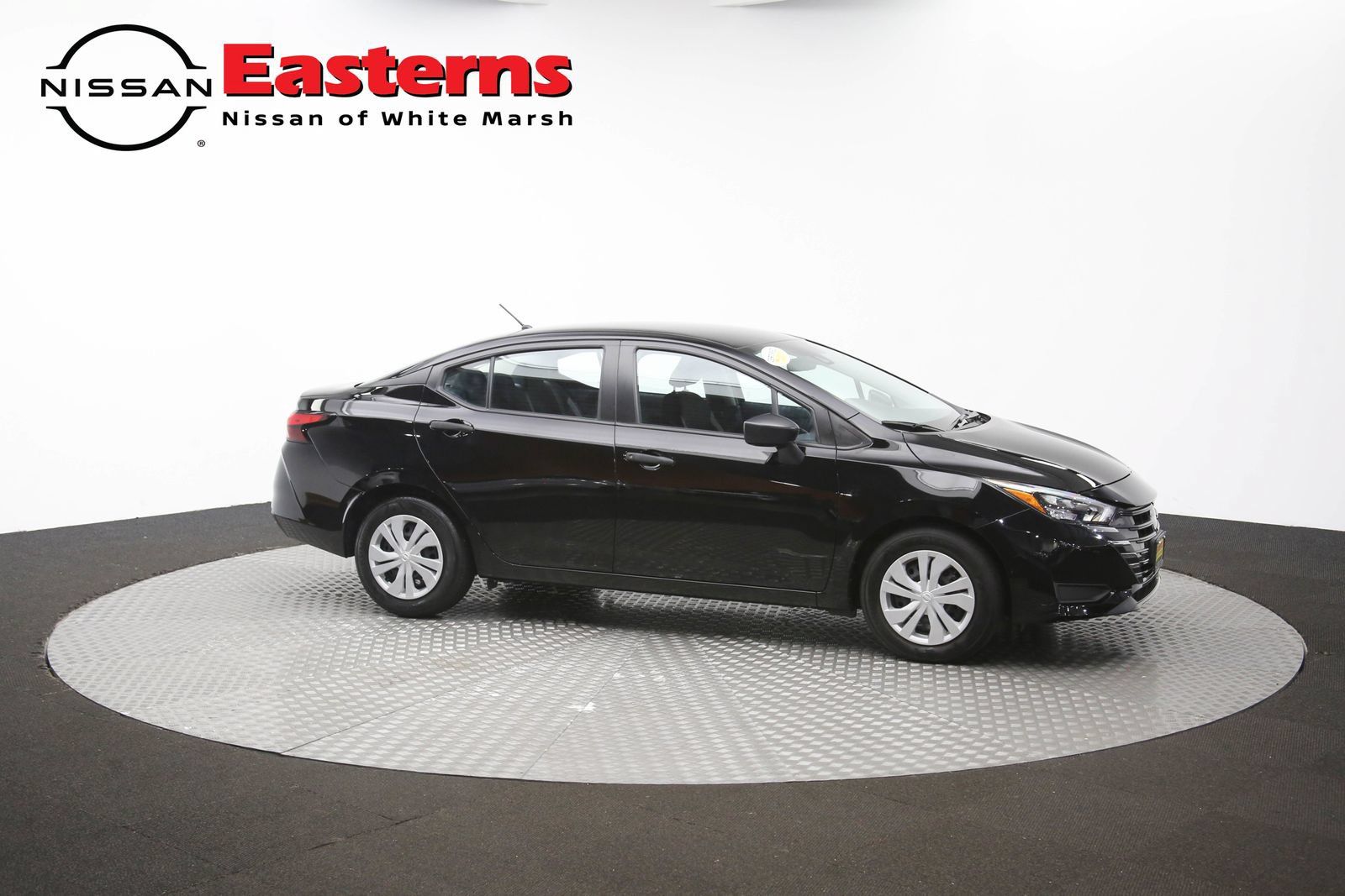 Used 2025 Nissan Versa S FWD image 45