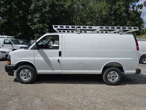 New 2026 GMC Savana 2500 w/ Driver Convenience Package RWD image 2