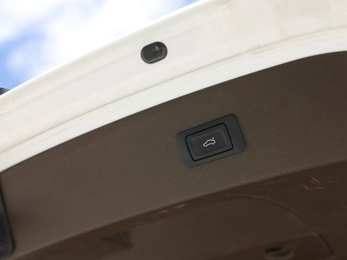 Used 2014 Audi A7 3.0T Premium Plus w/ 19" Sport Package image 46