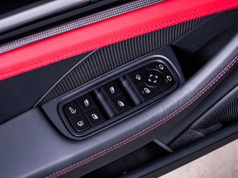 New 2026 Porsche Panamera Turbo image 24