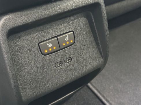 New 2026 Chevrolet Equinox EV RS image 9