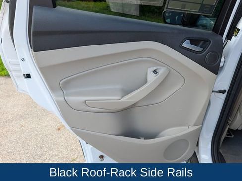 Used 2016 Ford Escape SE w/ SE Chrome Package FWD image 31
