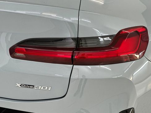 Certified 2023 BMW X4 xDrive30i w/ M Sport Package AWD/4WD image 12