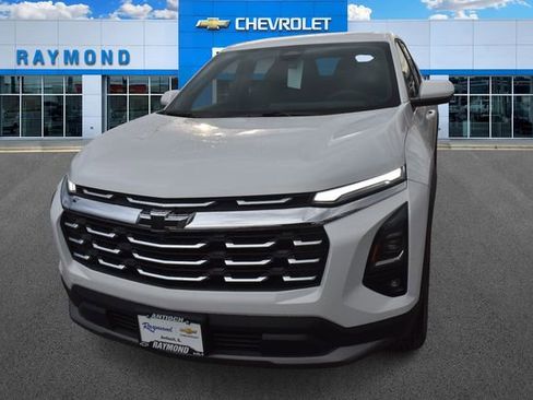 New 2026 Chevrolet Equinox LT w/ Safety and Technology Package AWD/4WD image 8