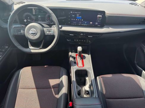 Used 2026 Nissan Kicks SR w/ Cold Weather Package AWD/4WD image 12
