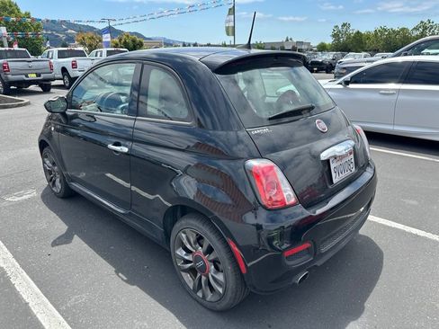 Used 2017 FIAT 500 Pop w/ Sport Appearance Package FWD image 4