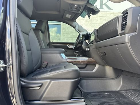 Used 2026 GMC Sierra 1500 Elevation w/ Elevation Premium Package image 32