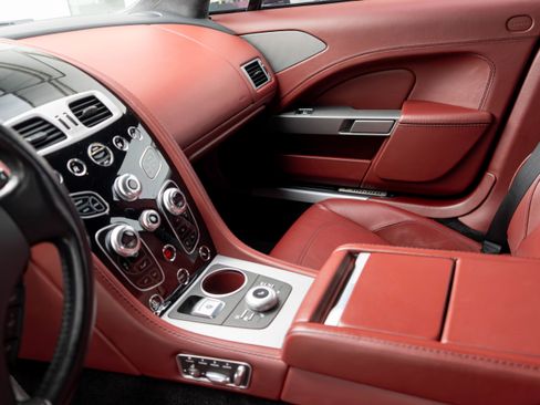 Used 2016 Aston Martin Rapide S image 10