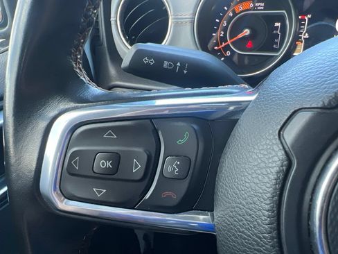 Used 2022 Jeep Gladiator Overland AWD/4WD image 29